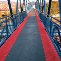 Protiskluzové rošty na mosty a lávky pro pěší